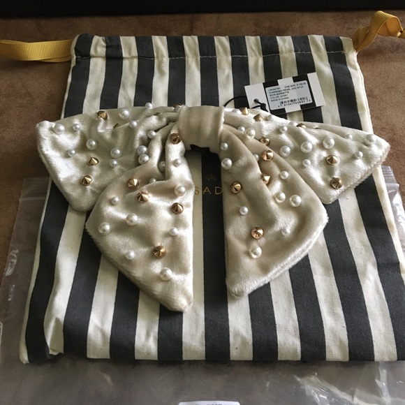 LELE SADOUGHI NWT AUTHENTIC OVERSIZED IVORY VELVET EMBELLISHED BARRETTE main image 11